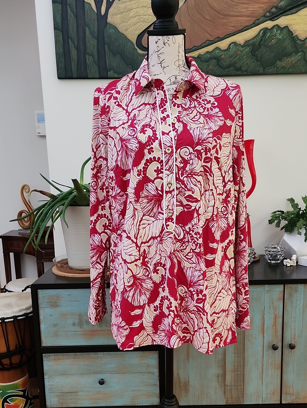 Lilly Pulitzer Giavana Tunic Top Size M UPF 50+ Poinsettia Red Island Vibes
